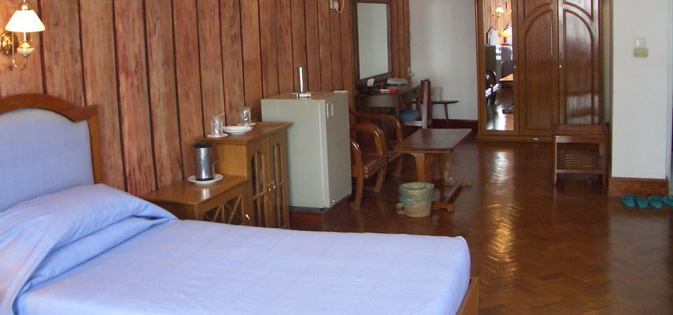 מנדלאי Emerald Land Hotel מראה חיצוני תמונה